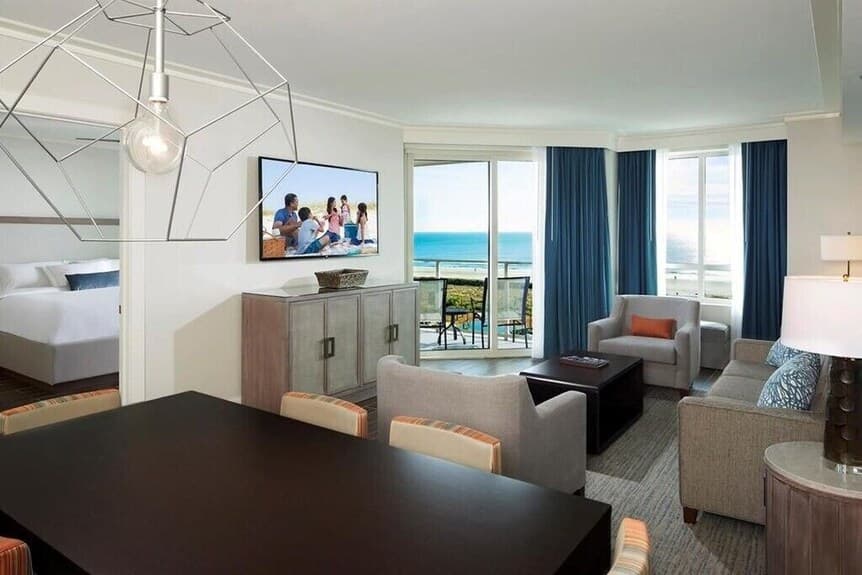 Ocean Oak Resort, a Hilton Grand Vacations Club timeshare resale photo 3